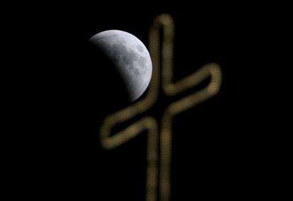 El eclipse lunar sobre Jerusalén.