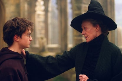 Daniel Radcliffe and Maggie Smith, in the 'Harry Potter' saga.