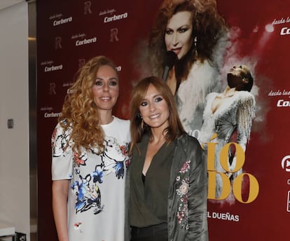 Rocío Carrasco y Anabel Dueñas en la presentación del espectáculo '¿Qué no daría yo por ser Rocío Jurado?'