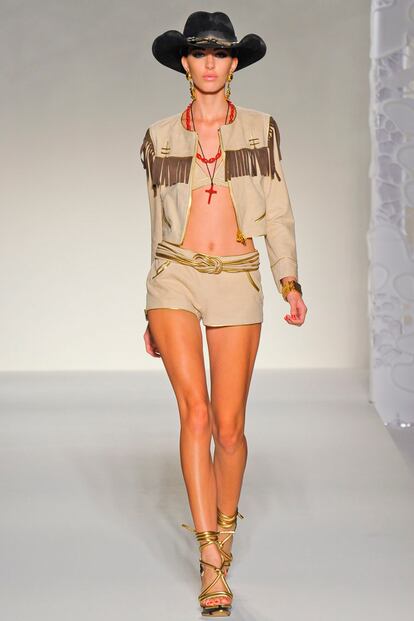 Moschino primavera verano 2012