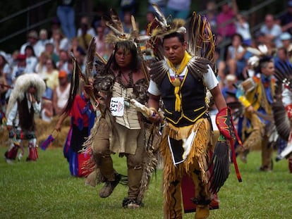 Un grupo de cherokee, en un festival de bailes tradicionales en Georgia.