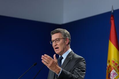 El líder del PP, Alberto Núñez Feijóo, en una rueda de prensa en la sede nacional del PP, en Madrid.