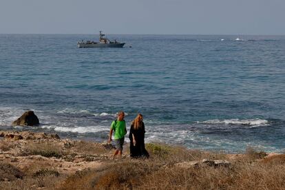 Patrullas militares israelíes, en el Mediterráneo, junto a la frontera con Líbano, el pasado viernes.