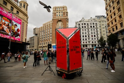 Uno de los 'speaker corners' del Festival de las ideas en 2024, en la plaza de Callao.