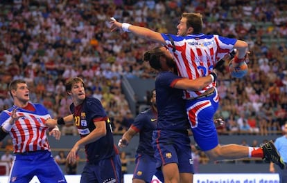 Partido entre el Atlético de Madrid y el Barcelona en Vistalegre.