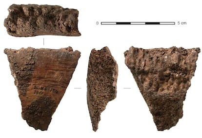Fragmento de una vértebra de ballena de aleta del yacimiento de Santa Catalina, España, hace entre 15.500 y 15.000 años.