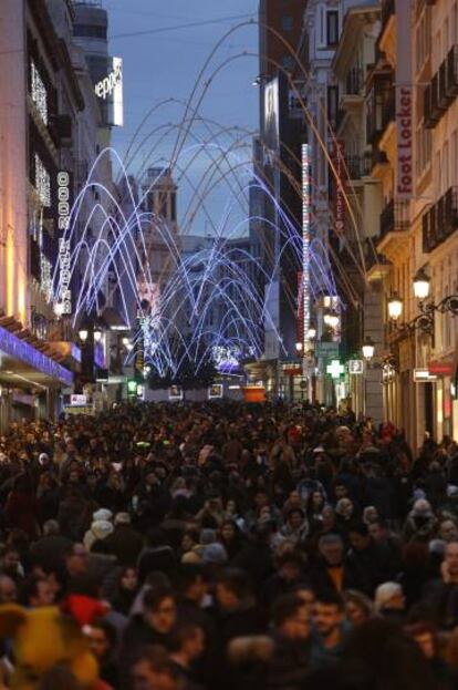 Ambiente de compras en el centro de Madrid.