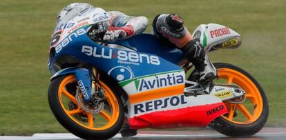 Viñales rueda en Silverstone