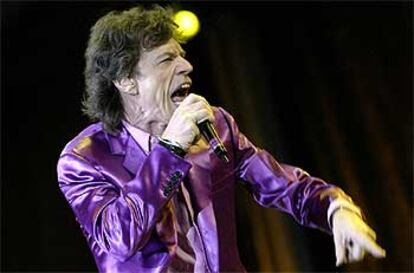 Mick Jagger, ayer, durante el concierto de los Rolling Stones en el estadio de San Mamés, en Bilbao.