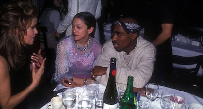 Raquel Welch, Madonna y Tupac Shakur, en una fiesta de la revista 'Interview' en 1994 en Nueva York.