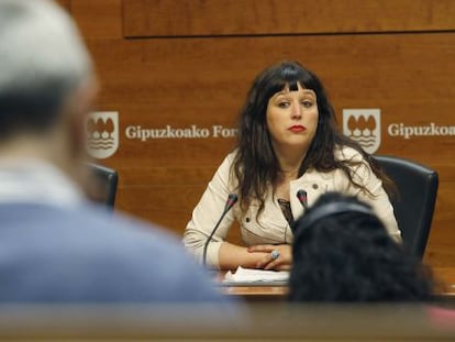 Larraitz Ugarte, portavoz de la Diputación de Gipuzkoa, en la rueda de prensa posterior al consejo de diputados.