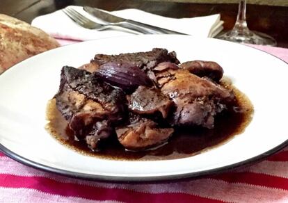 Piolín cocinado con su vinagre y su canesú