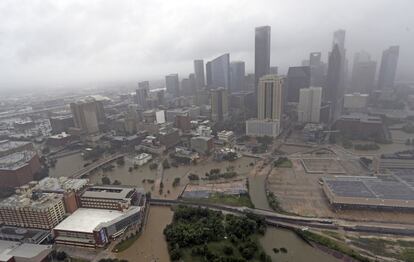 Vista aria de la ciutat de Houston amb les carreteres buides, el 29 d'agost.