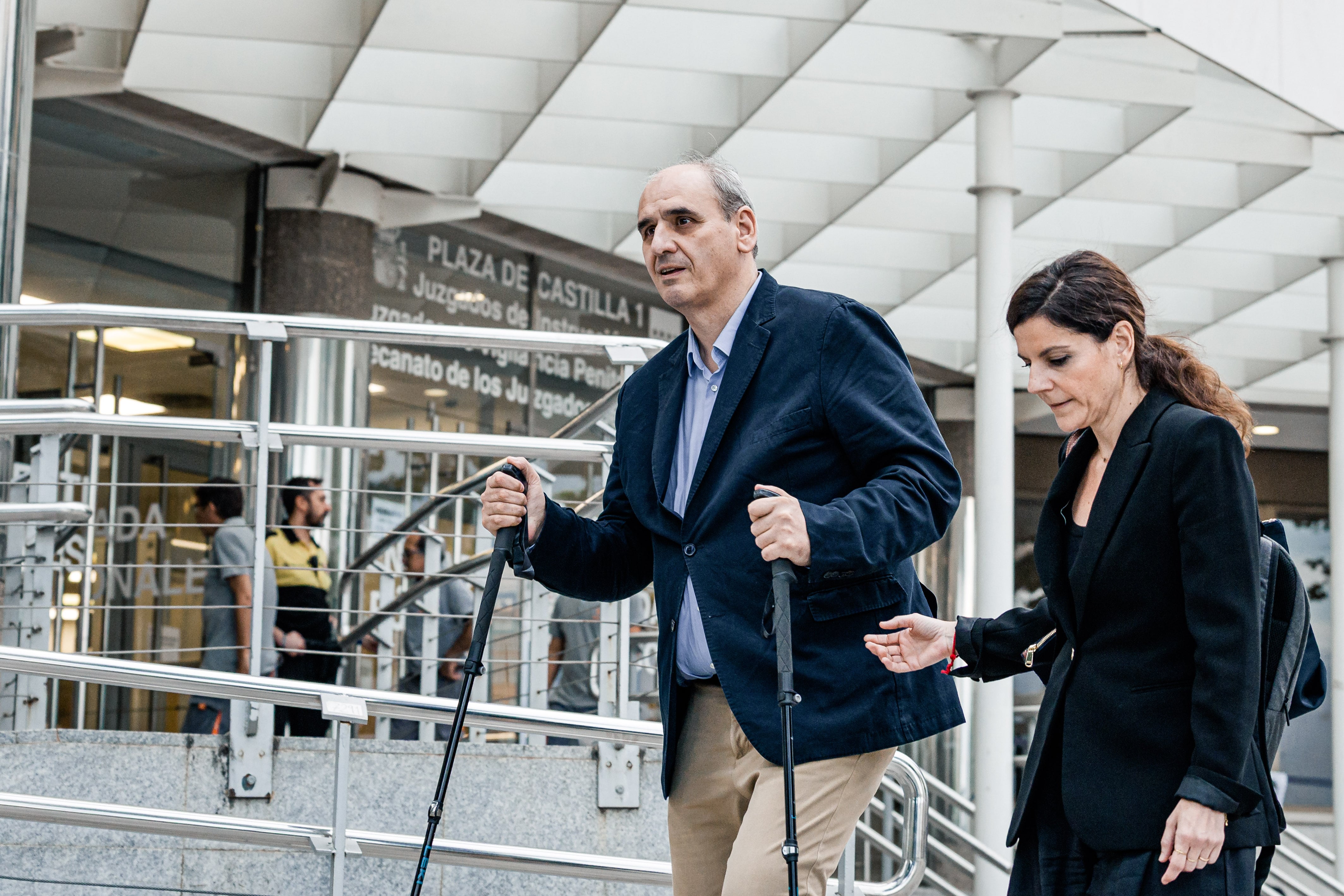 La UCO ve "arbitrariedad" en las adjudicaciones de Red.es que investiga el juez Peinado: "Piensa en que Barrabés es la buena"