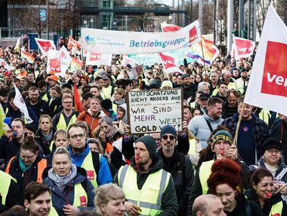 Protesta de los sindicatos del sector público en Berlín este jueves.