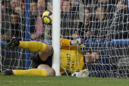 Manuel Almunia, durante un partido de la temporada pasada.