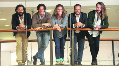 De izquierda a derecha, Carlos Molina (Tidart), Jos&eacute; Manuel Cartes (Tiendalista), Cristina Chac&oacute;n (Carne Villa Mar&iacute;a), &Oacute;scar Pezuela (Onyon365) y Alberto Bravo (We Are Knitters).