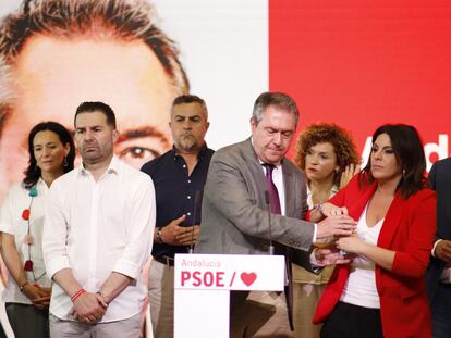 El candidato socialista a las elecciones del 19-J y secretario general del partido en Andalucía, Juan Espadas, este lunes en una comparecencia en Sevilla.