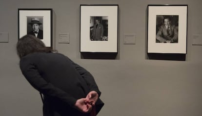 Retratos de Hans Reichel, Picasso y Dal&iacute; en la exposici&oacute;n de Brassa&iuml; en la Fundaci&oacute;n MAPFRE de Barcelona.