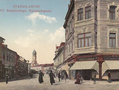 Una postal de la ciudad de Stanislavov, actual Ivano-Frankivsk (Ucrania), en el periodo de entreguerras.