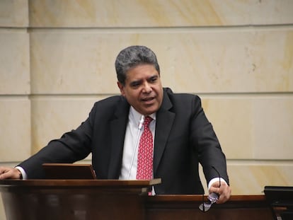 Carlos Hernán Rodríguez en el Senado, en mayo de 2024.