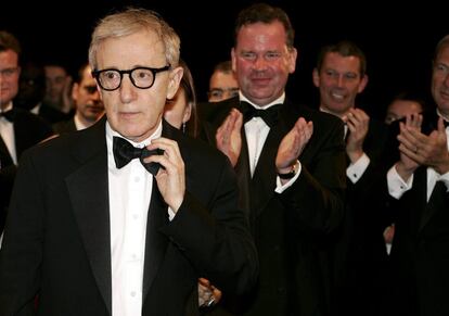 El director y actor estadounidense Woody Allen en el Palacio del Festival de Cannes, después de asistir a la proyección de su película 'Match Point', en el año 2005.