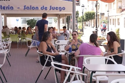 Una terraza en la localidad murciana de Torre Pacheco, este domingo.