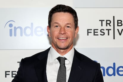 Mark Wahlberg. “Leí quince páginas y me asusté”. El actor de Boston, conocido por su predicamento por los papeles de héroe de acción tan olvidables como testosterónicos, fue uno de los primeros candidatos de Ang Lee para encabezar el reparto de 'Brokeback Mountain'. Tras sentirse angustiado ante la posibilidad de enamorarse de otro hombre en la ficción –“era demasiado gráfico, descriptivo, lo de escupirse en una mano, preparándose para hacerlo…”, precisó–, finalmente fueron Heath Ledger y Jake Gyllenhaal quienes lideraron uno de los filmes más laureados de los últimos años. Los dos fueron recompensados con sendas nominaciones al Oscar.