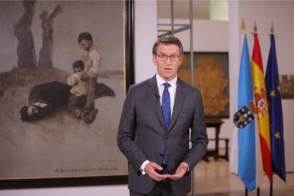 Feijóo, durante su discurso de Fin de Año ante el cuadro 'A derradeira leición do mestre' de Castelao.