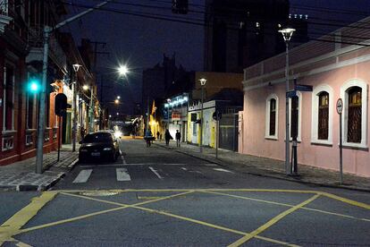 Calle de Curitiba, Brasil, iluminada con LED/Alcaldía de Curitiba