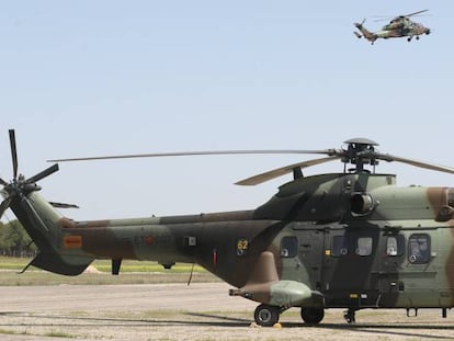 Un Cougar AS532 en la Base aérea de Almagro.