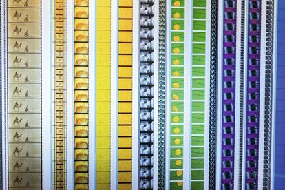 Tiras de celuloide de diversas épocas en el archivo de la Academia en Los Ángeles (California, EE UU).