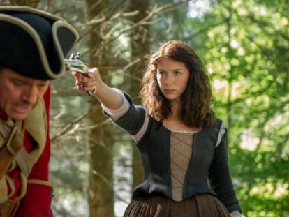 Caitriona Balfe, en un fotograma de la serie 'Outlander'.