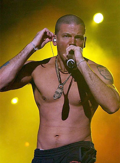 René Pérez, cantante del grupo portorriqueño 'Calle 13', que puso anoche a bailar reggaeton a todo Tenerife en su actuación dentro del festival 'Aguaviva Canarias'.