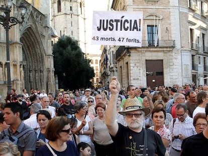 Concentraci&oacute;n en solidaridad con las v&iacute;ctimas del accidente de Metro de 2006