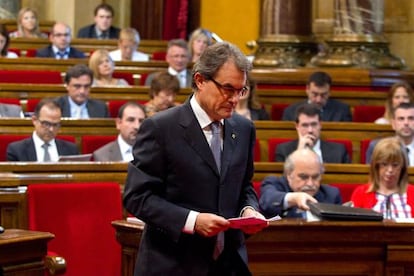 El presidente de la Generalitat, Artur Mas, en el pleno del Parlament sobre el pacto fiscal.