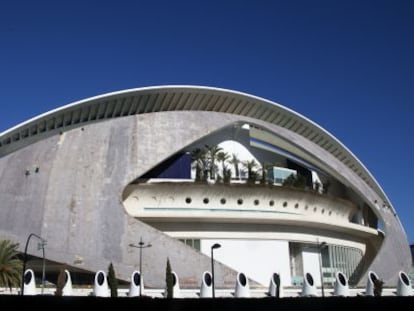 La cubierta del Palau de les Arts tras retirarse el &#039;trencad&iacute;s&#039;.