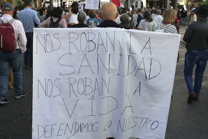 Manifestación en defensa de la sanidad pública en Granada.