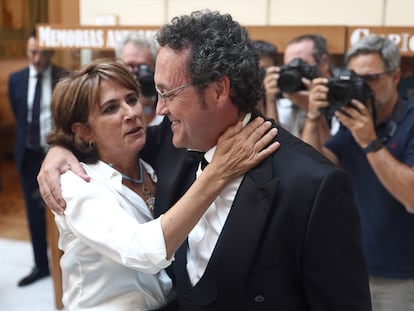 Dolores Delgado, con su sucesor en el cargo, Álvaro García Ortiz, en el acto de toma posesión del nuevo fiscal general del Estado, en el Tribunal Supremo, el 5 de septiembre.