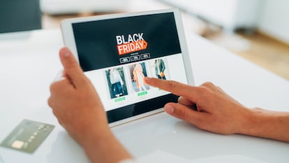 Artículo de EL PAÍS Escaparate que describe cuándo es Black Friday 2025, y comparte consejos para comprar online