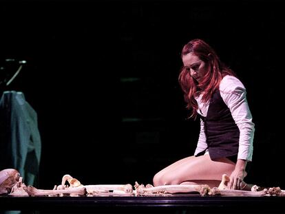 Una imagen de la representación de <i>NN12, Nomen Nescio</i> en el teatro Galileo.