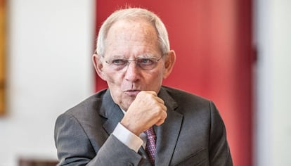 Wolfgang Schäuble, durante la entrevista en su despacho. 