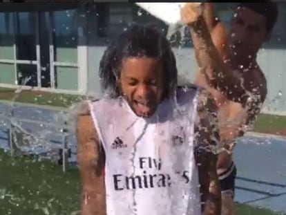 El futbolísta del Real Madrid Marcelo Vieira acepta el reto.