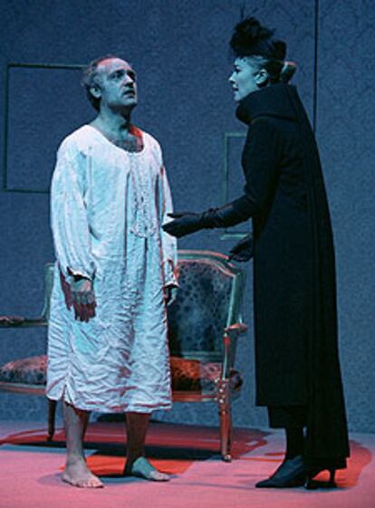 Una escena de <i>El rey se muere,</i> durante los ensayos.