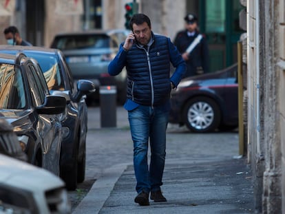 Matteo Salvini camina cerca del Senado, el pasado lunes en Roma.