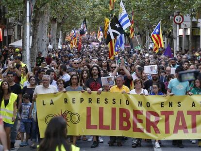 Manifestación en Sabadell (Barcelona) en apoyo a los siete CDR detenidos. 