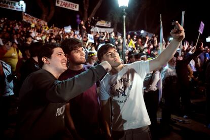 El youtuber del presidente Javier Milei, Mariano Pérez, durante un acto de lanzamiento del partido político La Libertad Avanza.