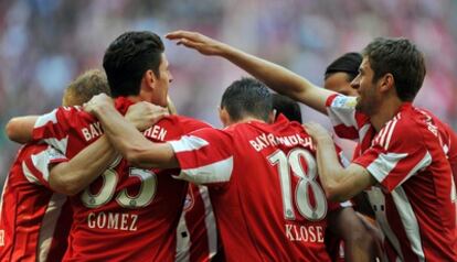 Los jugadores del Bayern de Múnich celebran el primer gol.