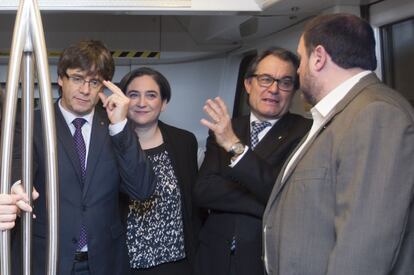 Artur Mas, xerrant amb Junqueras durant la inauguraci&oacute;. 