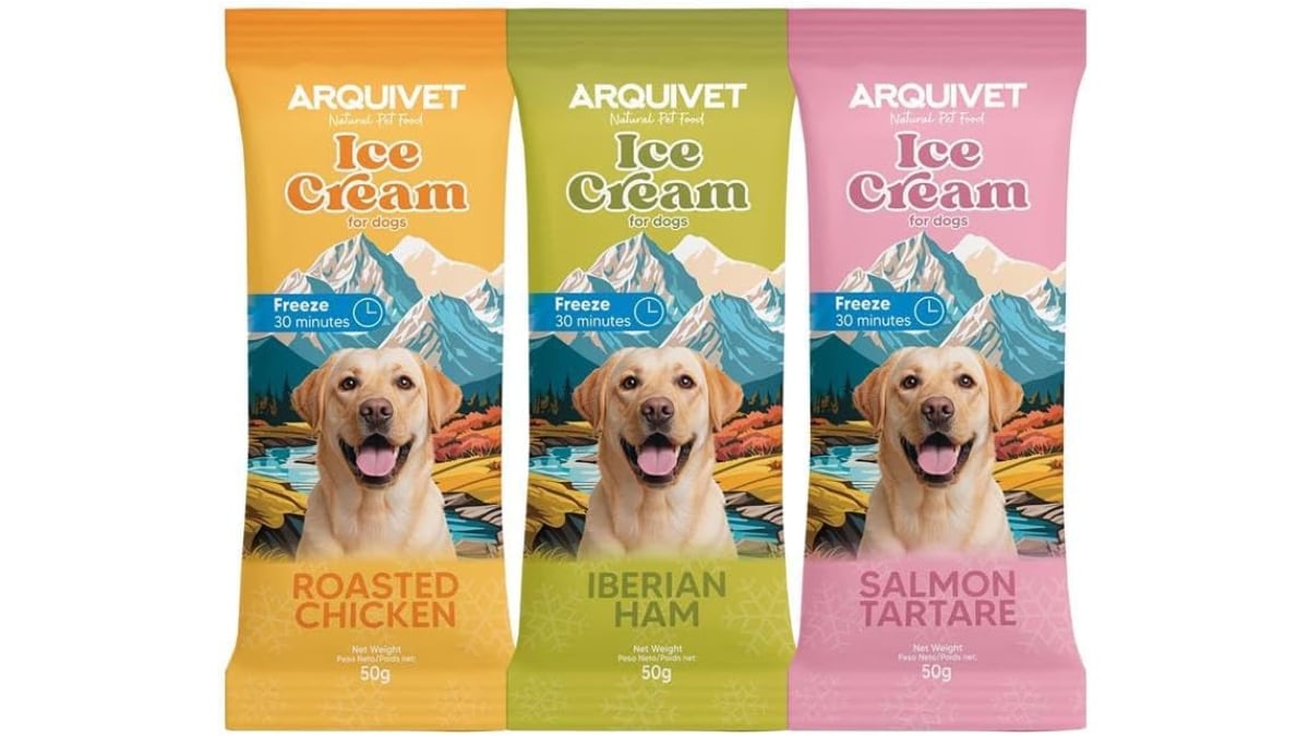 Set of six ice creams for dogs.